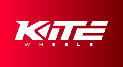 KITE Hvit På Rod Bakgrunn